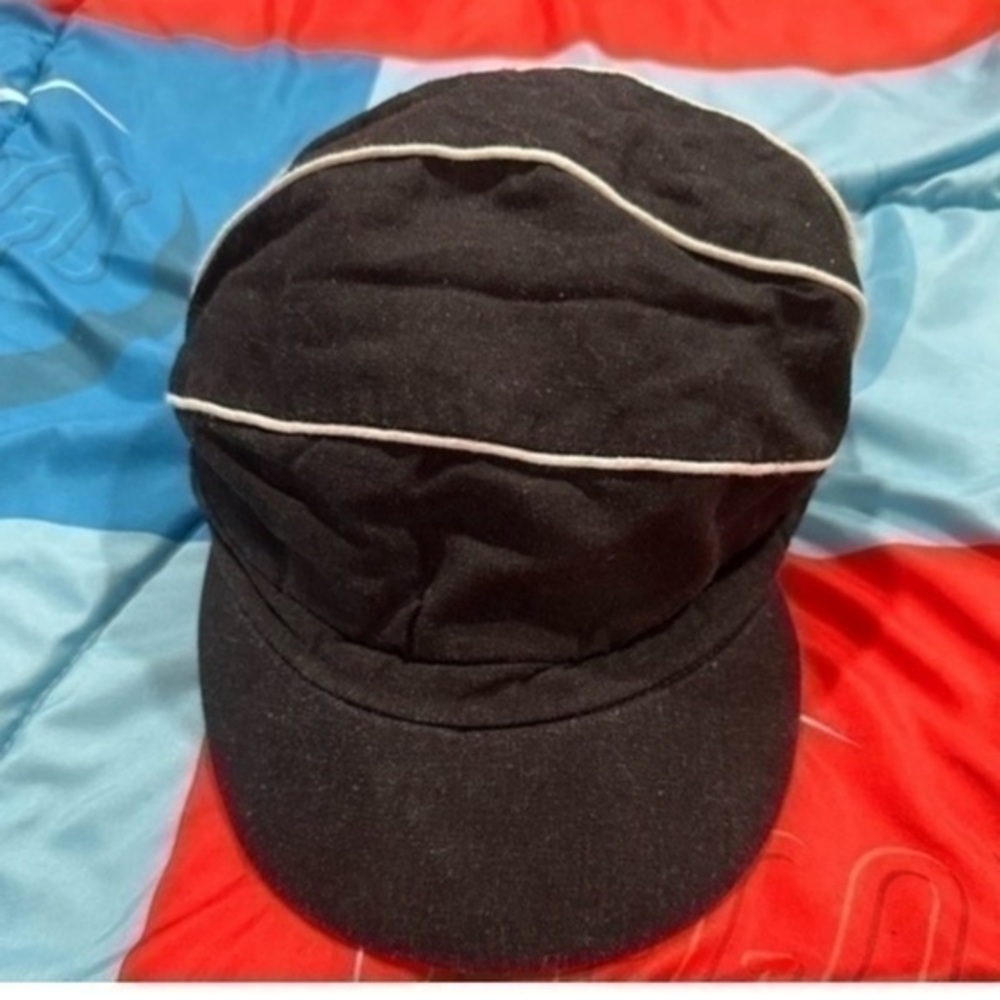 D & Y Black Hat